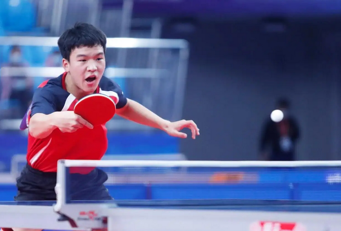 统的滑雪运 统的滑雪运