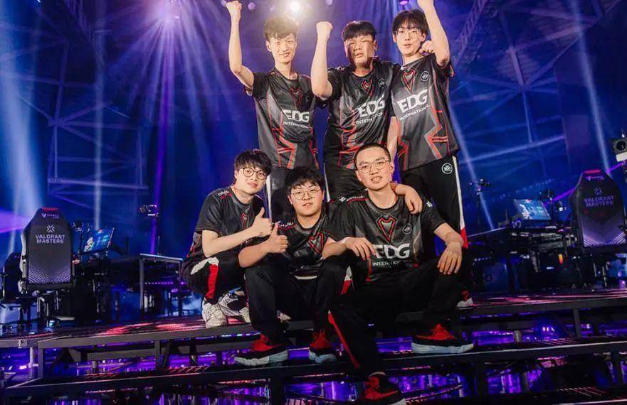 足球的巅峰 足球的巅峰