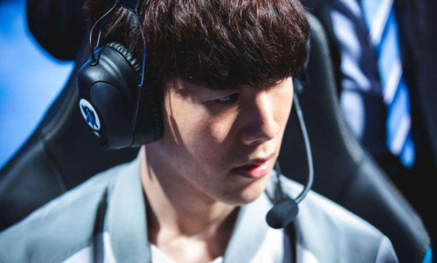 赛季内集中 赛季内集中